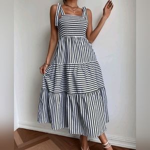 NWOT Striped Maxi Dress Gray Cottagecore size S